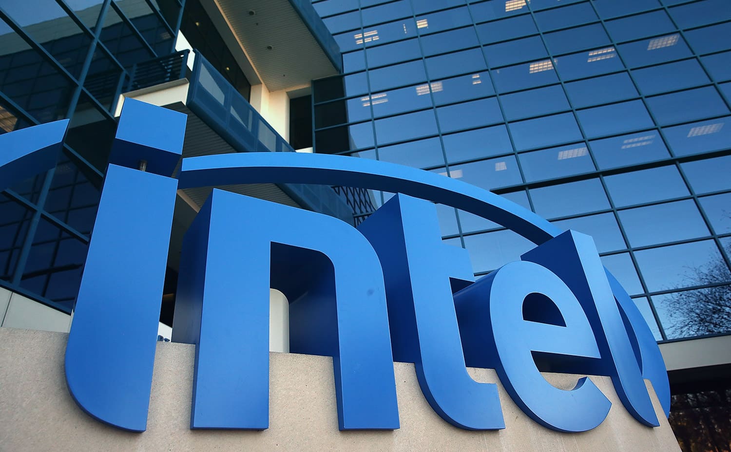 Intel تقوم بتصنيع معالجات لشركة MediaTek